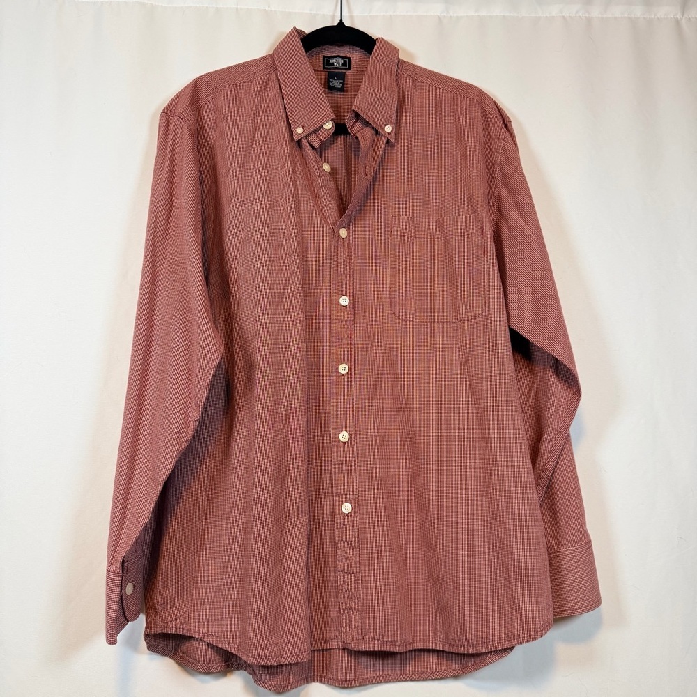 Men's Casual Button-Down Shirt in Brick Red